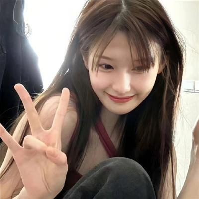 顶流爱豆被曝片场闹不和，短时间内直播间画面流出